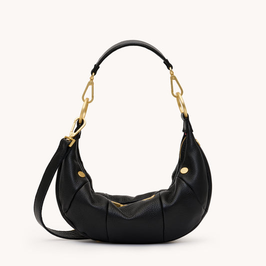 Erica-Sml-Black-BG-Front-View